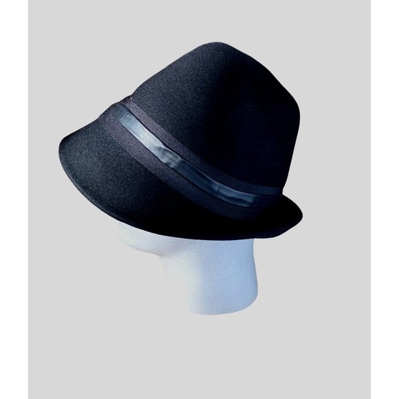 Vince Camuto Women's Ribbon Cloche Hat 100% Wool Black NWT - Picture 2 of 8